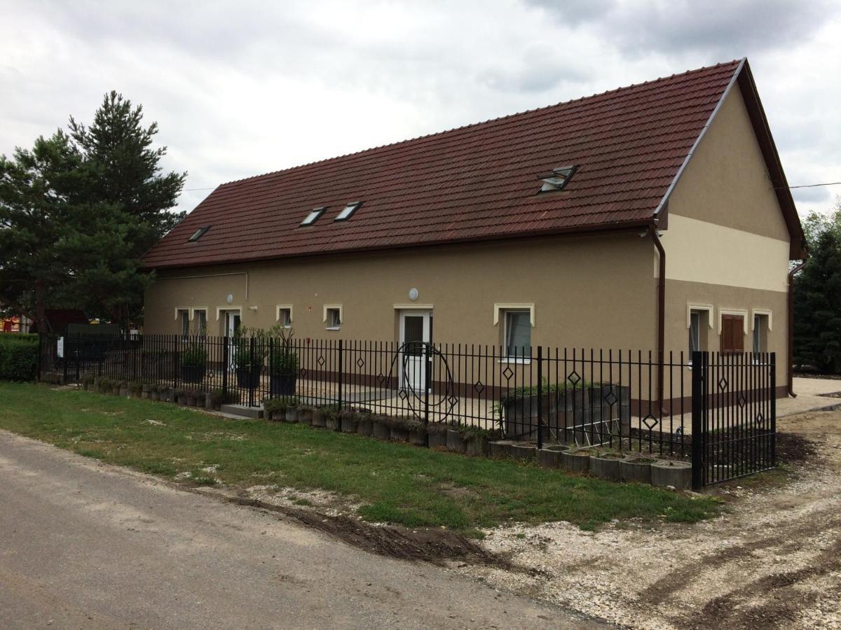 Appartamento Harmonia Panzio Bogács Esterno foto